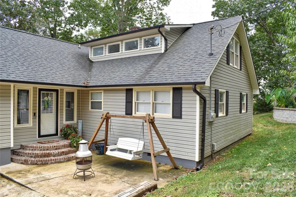 117 Sunrise Point Badin Lake, NC 28127