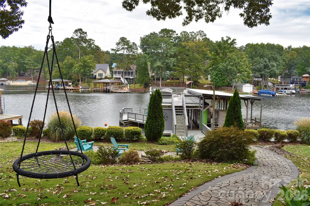 117 Sunrise Point Badin Lake, NC 28127