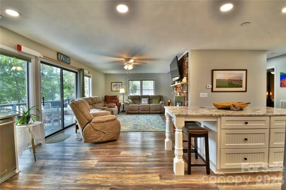 117 Sunrise Point Badin Lake, NC 28127