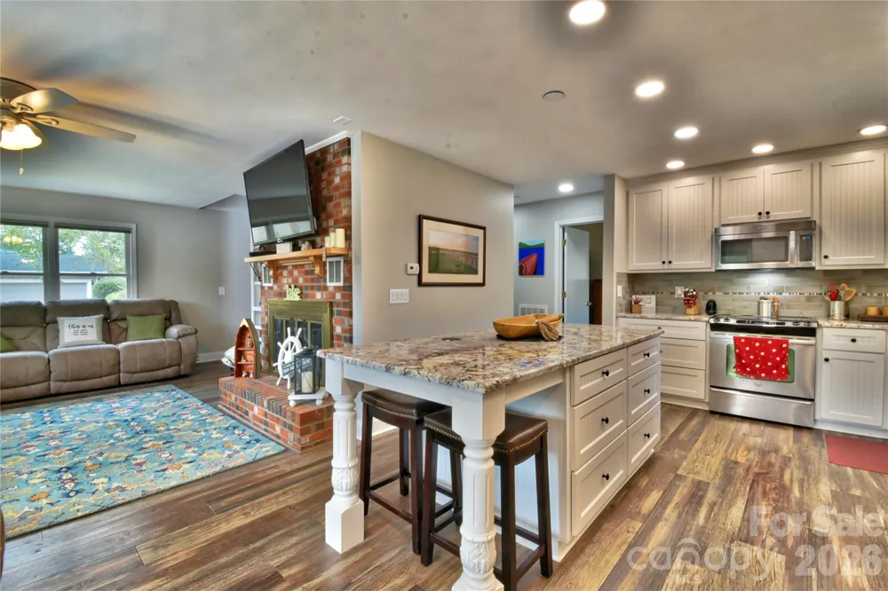 117 Sunrise Point Badin Lake, NC 28127