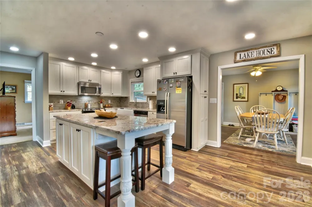 117 Sunrise Point Badin Lake, NC 28127