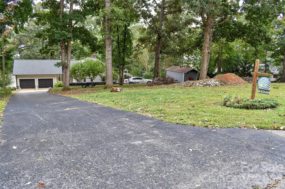 117 Sunrise Point Badin Lake, NC 28127