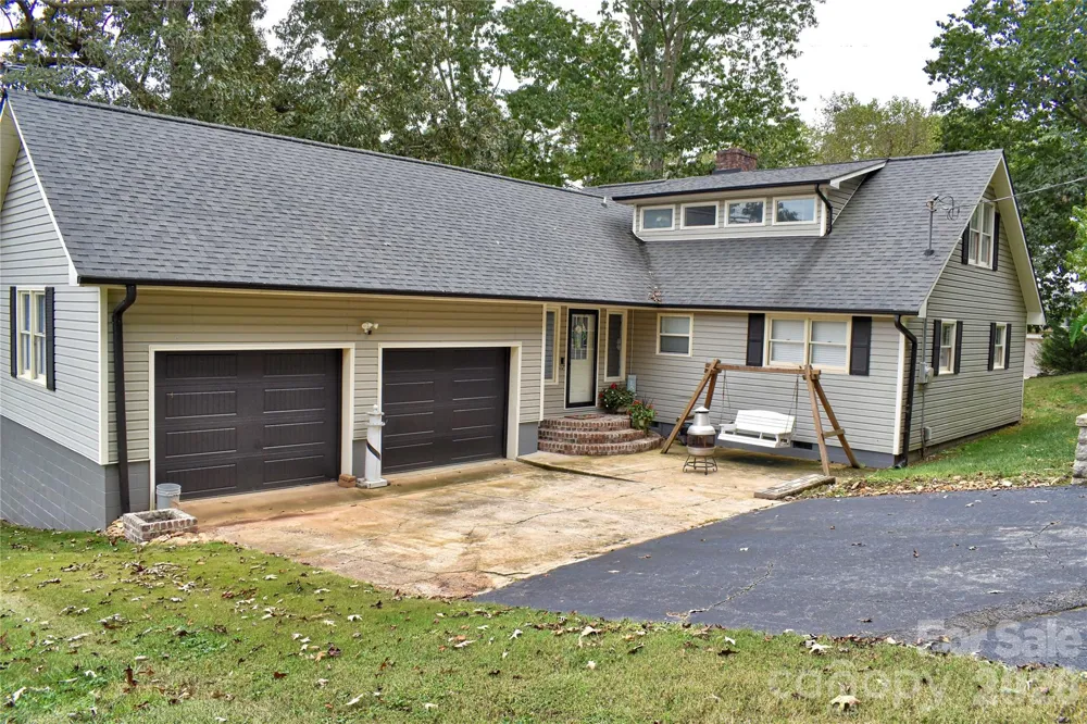 117 Sunrise Point Badin Lake, NC 28127