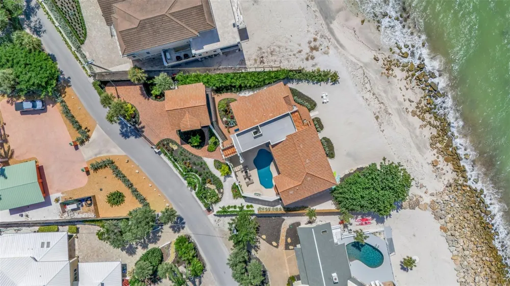 121 CASEY KEY ROAD Osprey, FL 34229