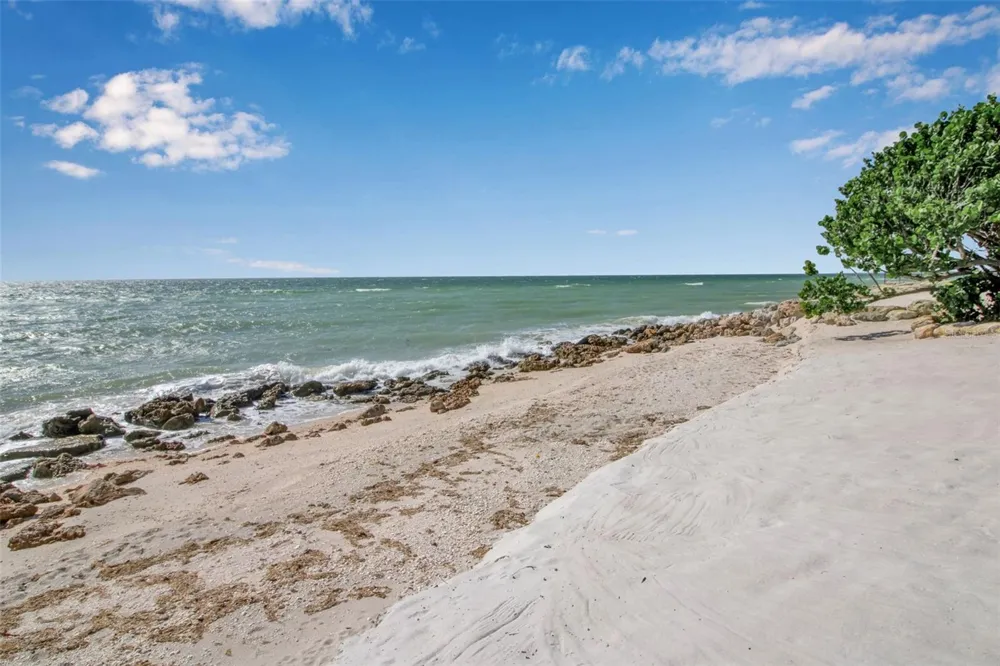 121 CASEY KEY ROAD Osprey, FL 34229