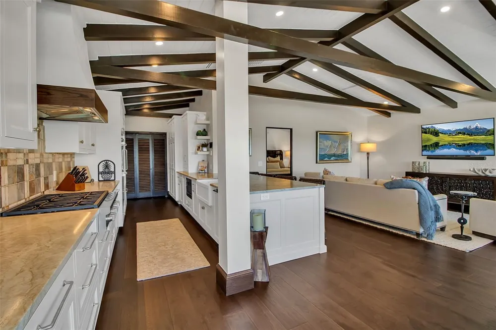 121 CASEY KEY ROAD Osprey, FL 34229