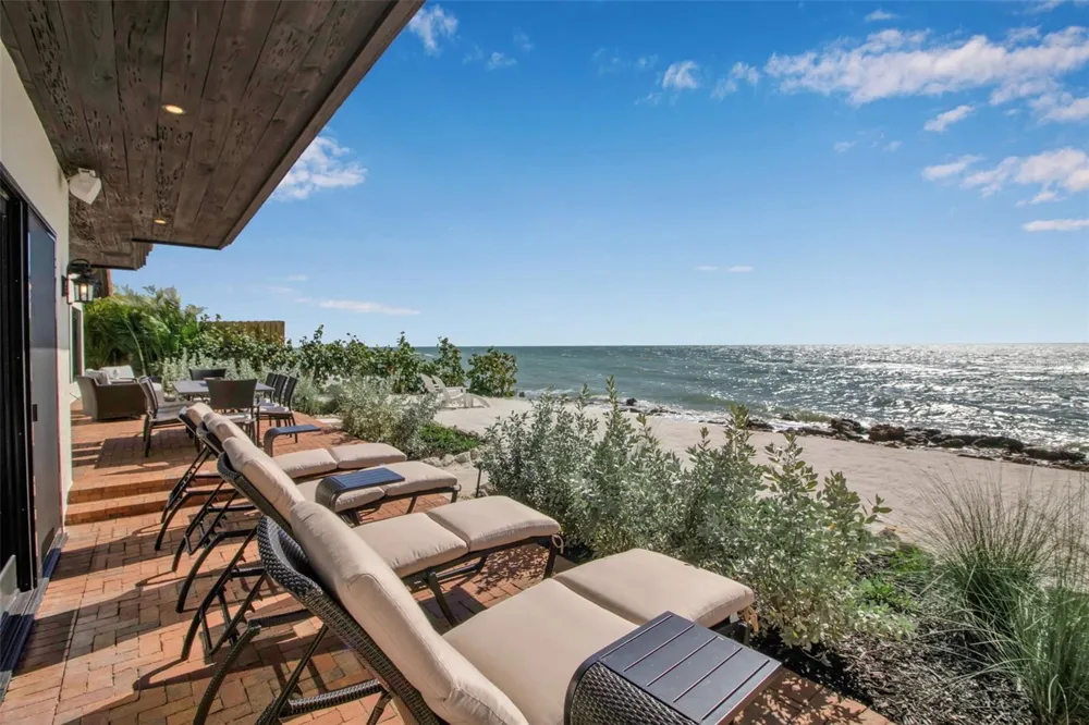 121 CASEY KEY ROAD Osprey, FL 34229