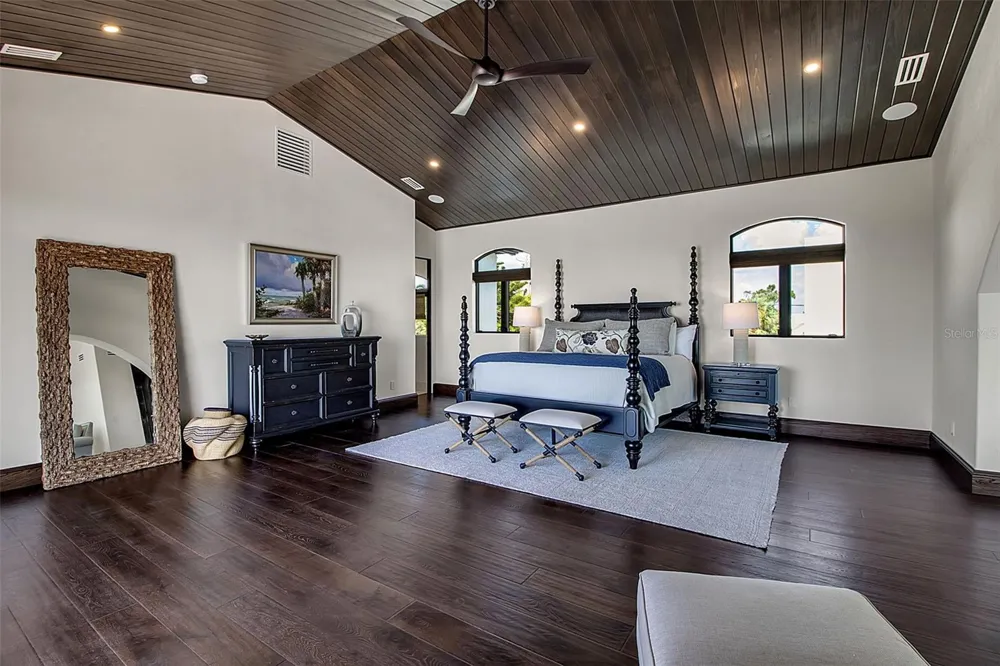 121 CASEY KEY ROAD Osprey, FL 34229