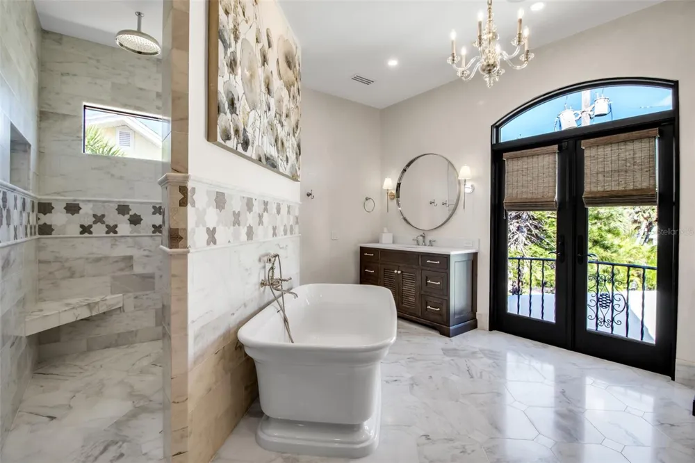 121 CASEY KEY ROAD Osprey, FL 34229
