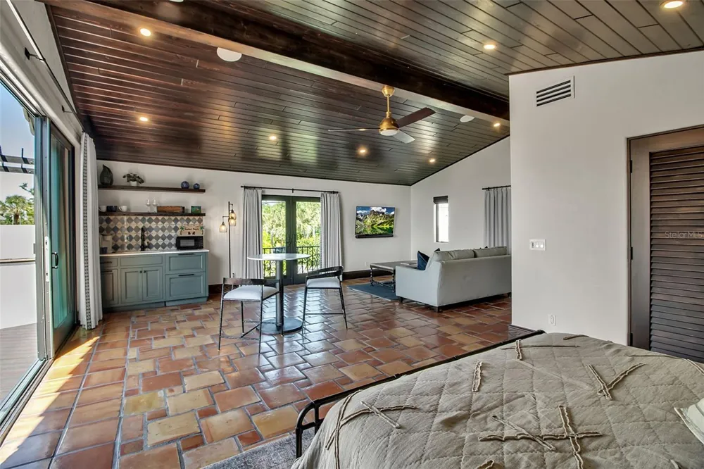 121 CASEY KEY ROAD Osprey, FL 34229