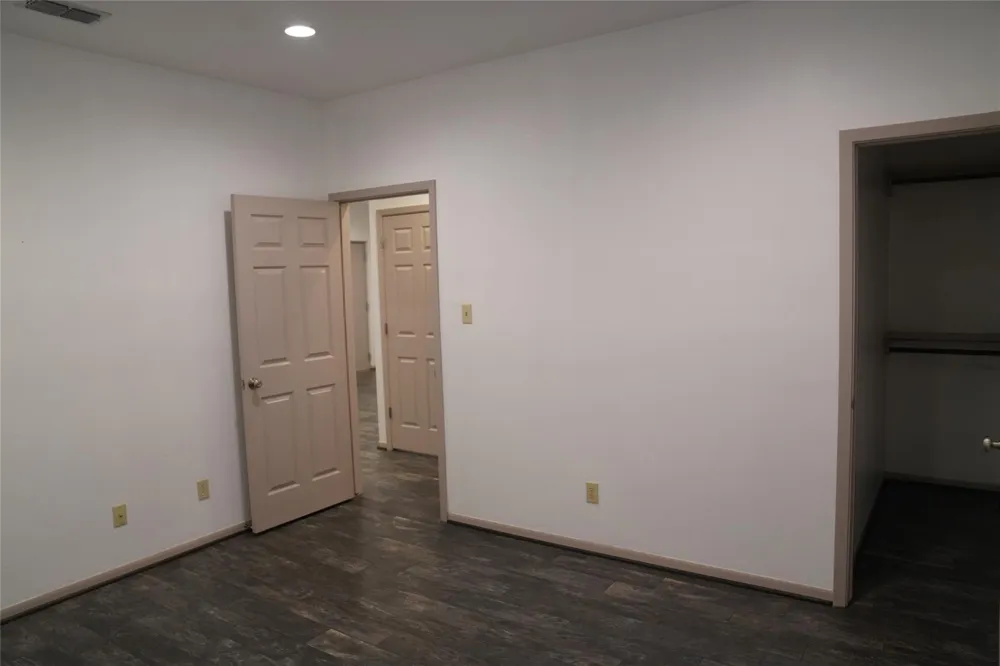 1354 Us Highway 90a Sheridan, TX 77475