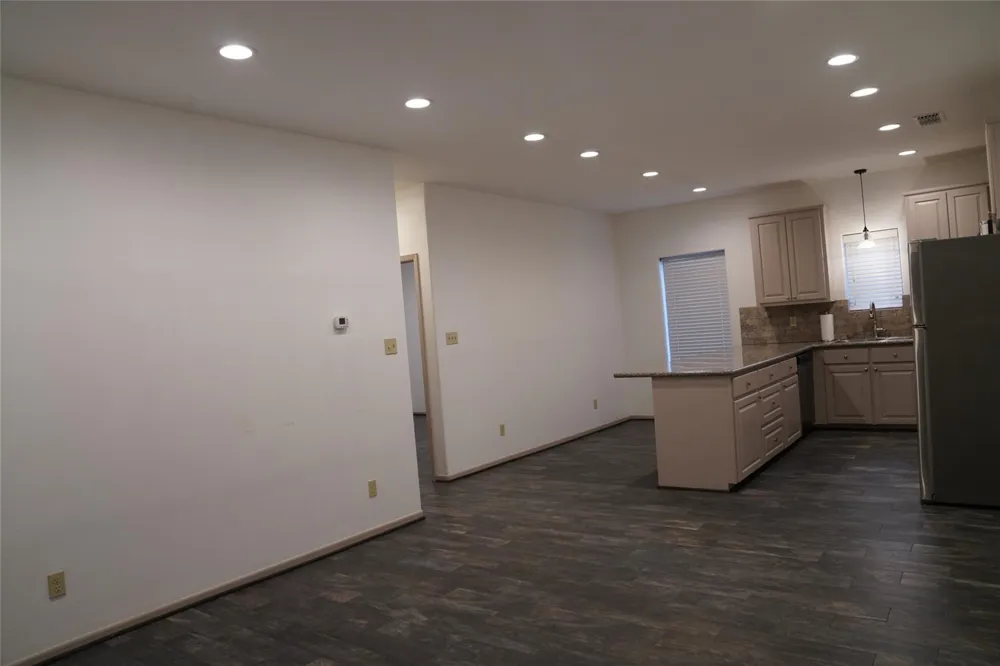 1354 Us Highway 90a Sheridan, TX 77475