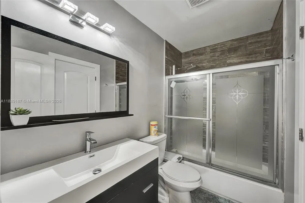 2218 NW 59th Way #63-B Lauderhill, FL 33313