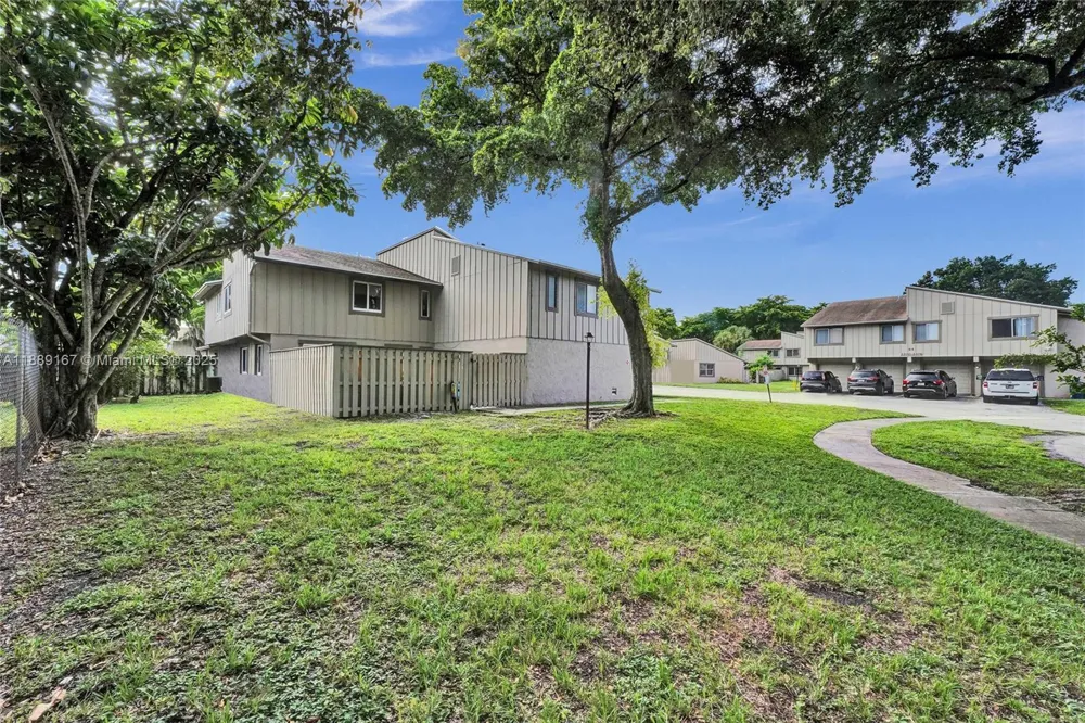 2218 NW 59th Way #63-B Lauderhill, FL 33313