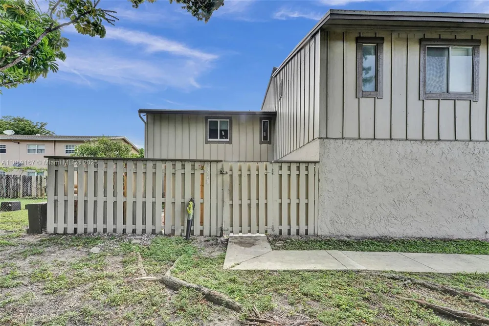 2218 NW 59th Way #63-B Lauderhill, FL 33313