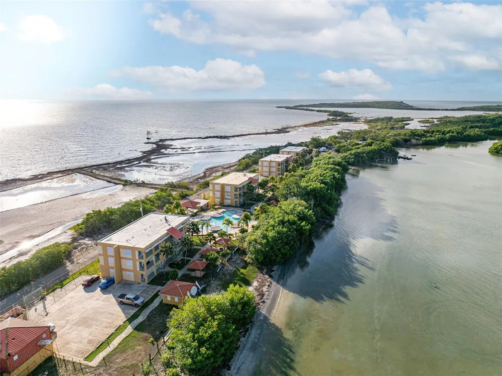 SR 301 km 11.0 CONDOMINIO PLAYAS DEL CARIBE RESORT #303 - D Cabo Rojo, PR 00623