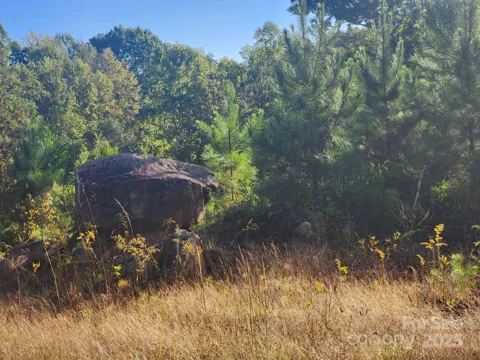 000 Cross Creek Estates Road