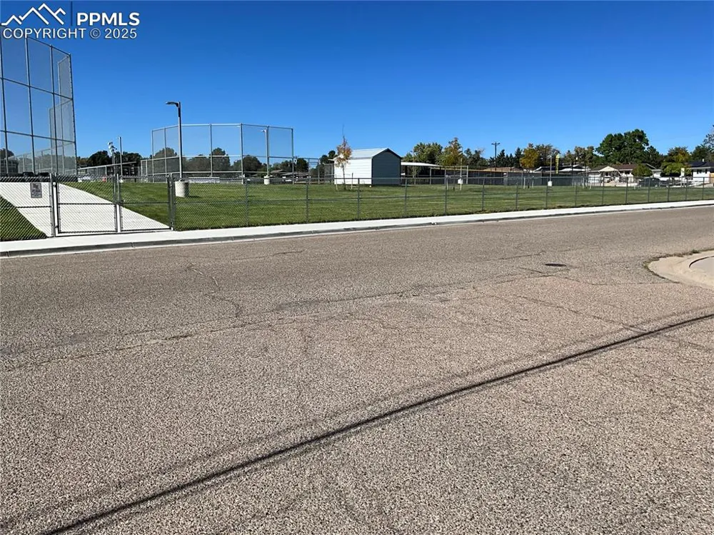 72 Hanson Lane Pueblo, CO 81001