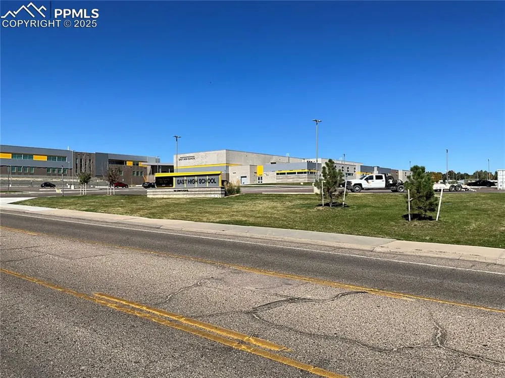 72 Hanson Lane Pueblo, CO 81001