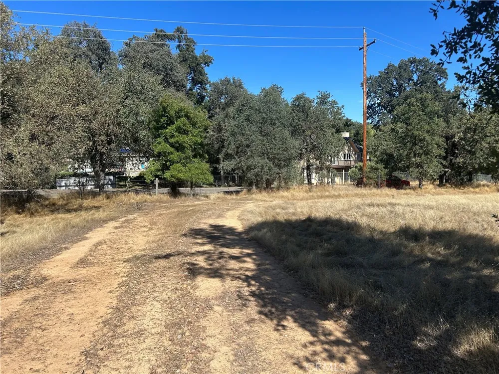 1000 Eva Way Lakeport, CA 95453