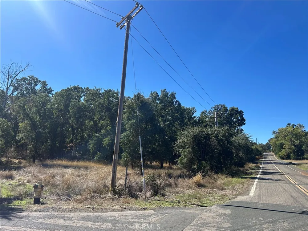 1000 Eva Way Lakeport, CA 95453