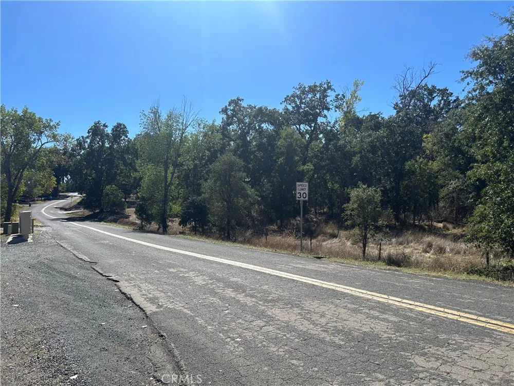 1000 Eva Way Lakeport, CA 95453