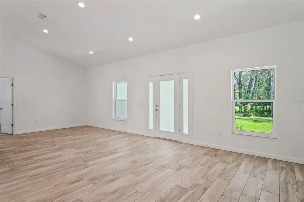 279 W PEARSON STREET Hernando, FL 34442