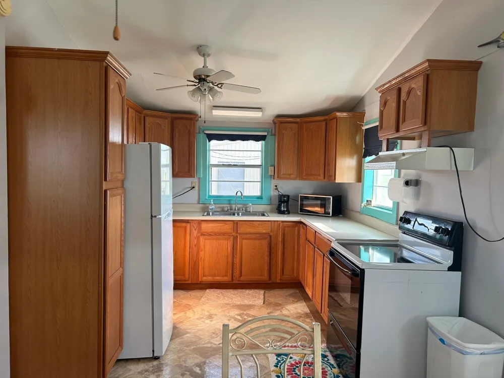 1379 Fm-2031 Matagorda, TX 77414