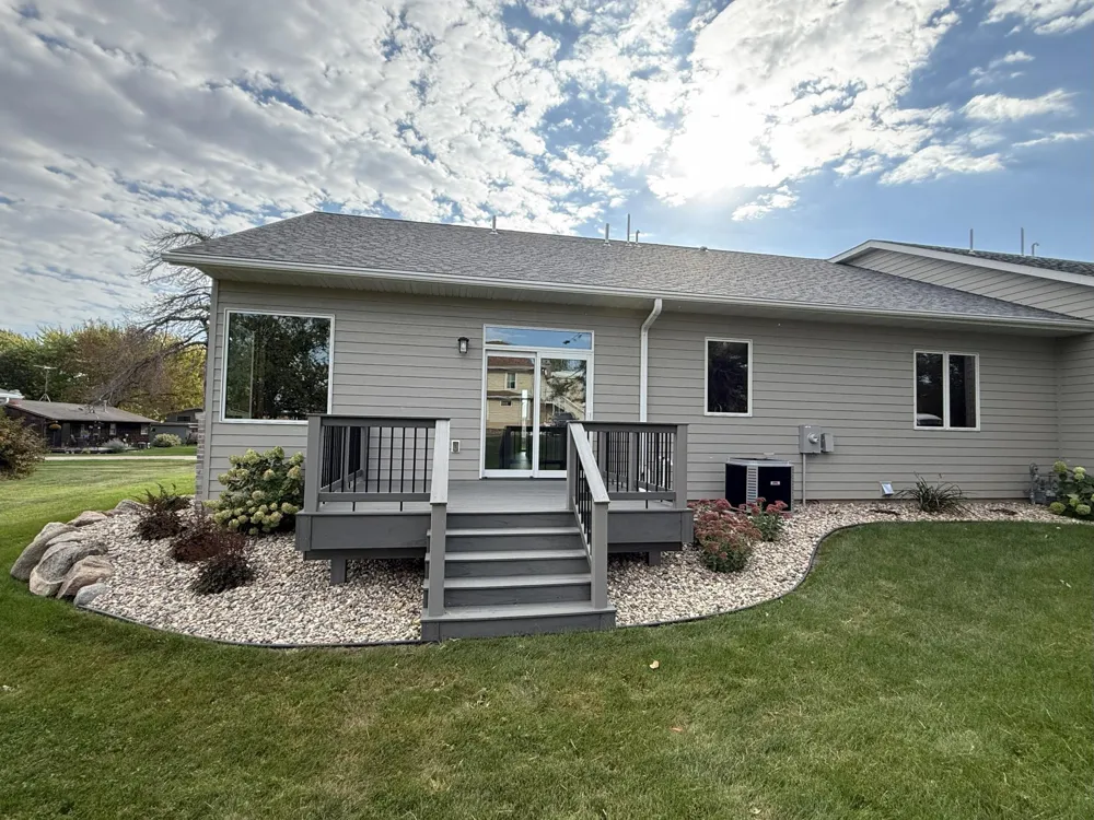 1207 S Shore Drive Worthington, MN 56187