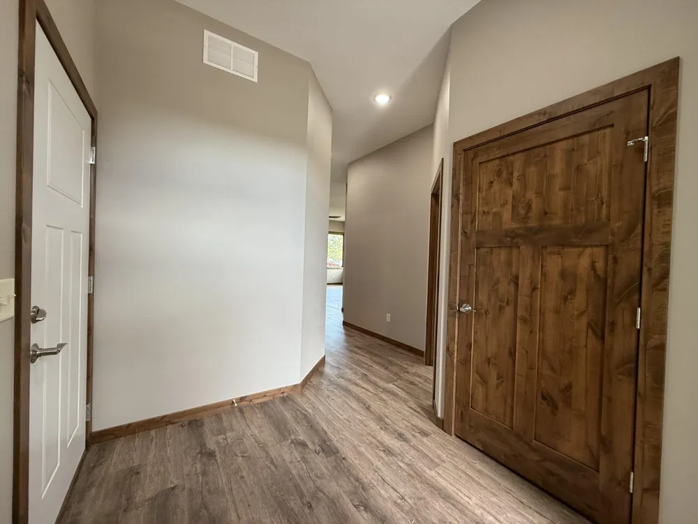 1207 S Shore Drive Worthington, MN 56187