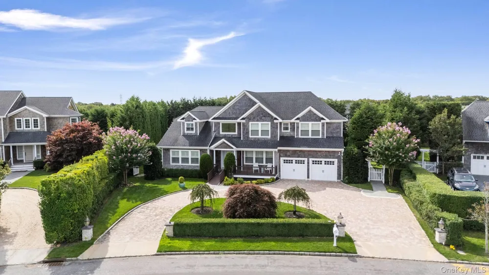 4 Spring Lane Southampton, NY 11968