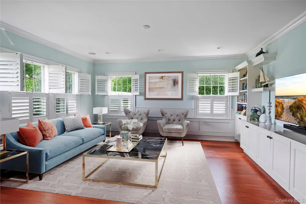4 Spring Lane Southampton, NY 11968