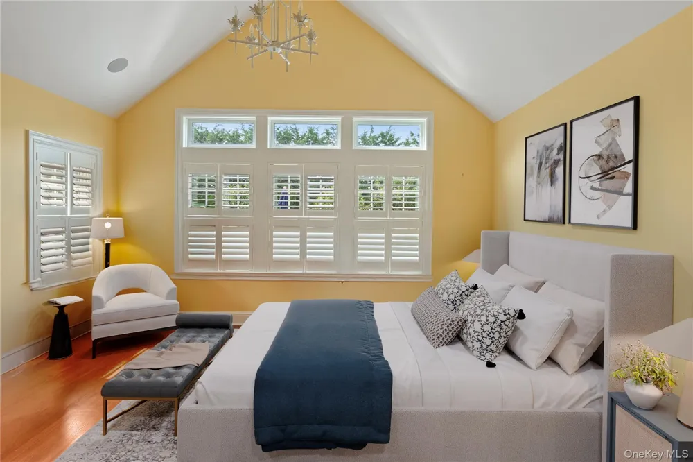 4 Spring Lane Southampton, NY 11968