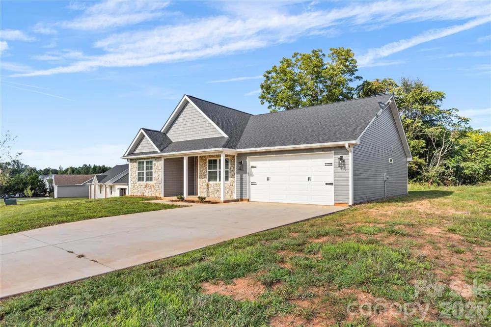 160 Tranquility Lane Harmony, NC 28634