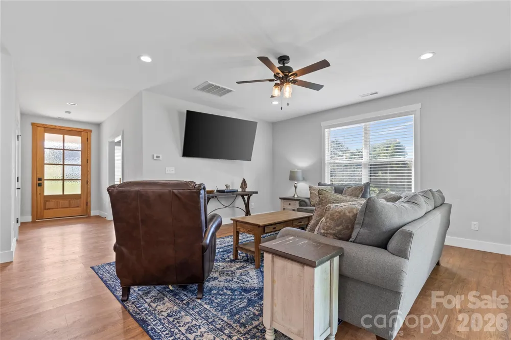 160 Tranquility Lane Harmony, NC 28634