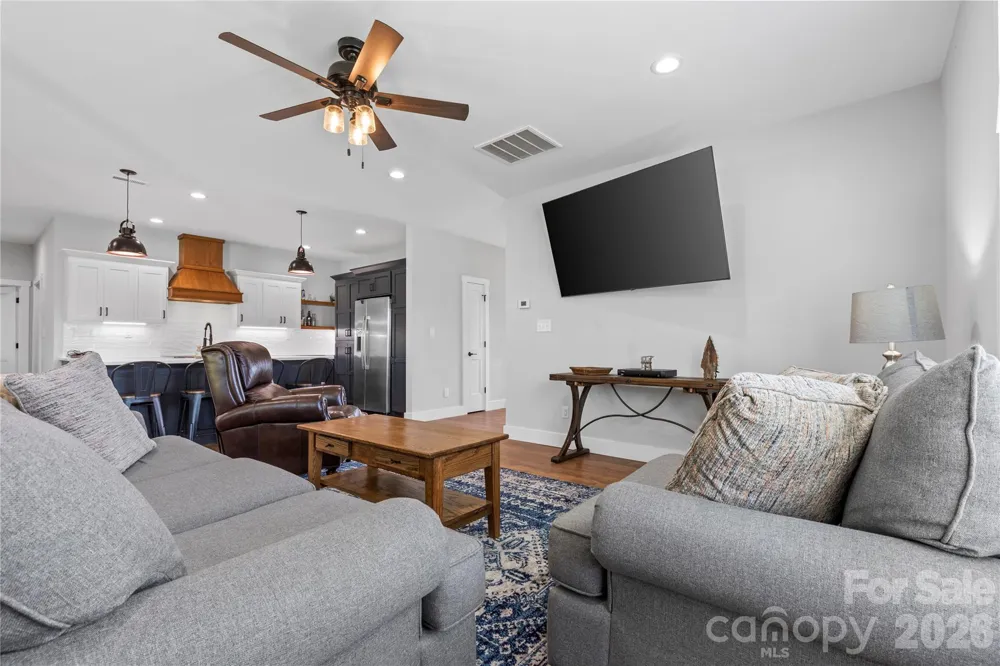 160 Tranquility Lane Harmony, NC 28634