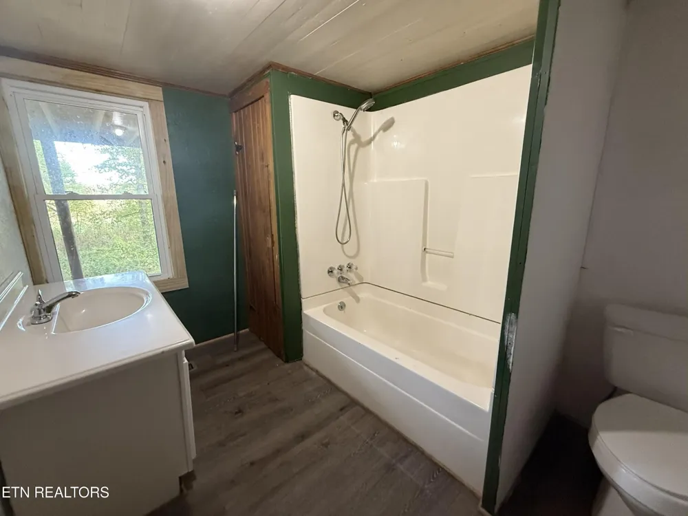 1089 Bicknell Road Rd Clarkrange, TN 38553