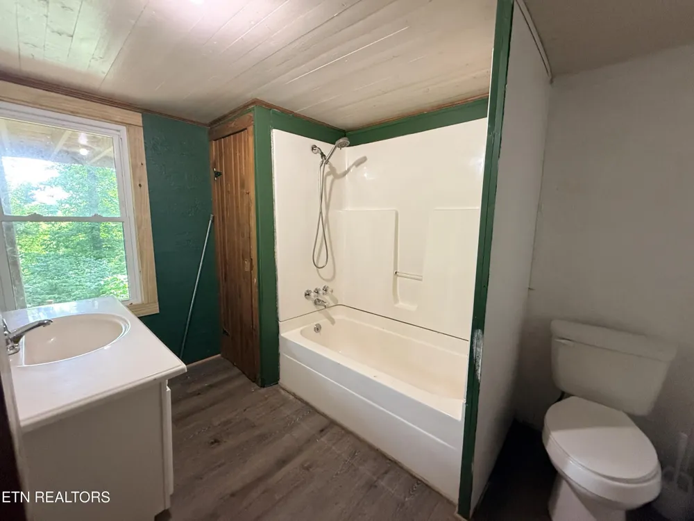 1089 Bicknell Road Rd Clarkrange, TN 38553