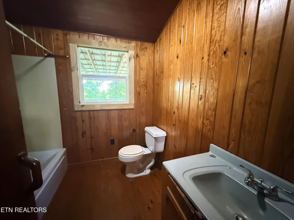 1089 Bicknell Road Rd Clarkrange, TN 38553