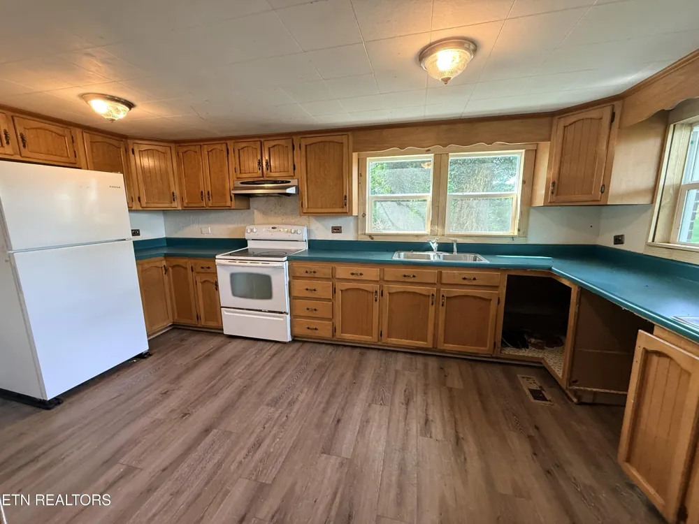1089 Bicknell Road Rd Clarkrange, TN 38553