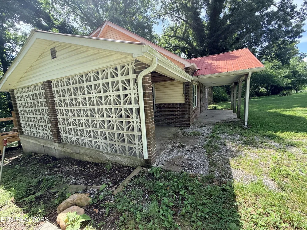 1089 Bicknell Road Rd Clarkrange, TN 38553