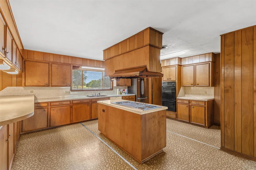 12331 Fm 2155 Snook, TX 77878