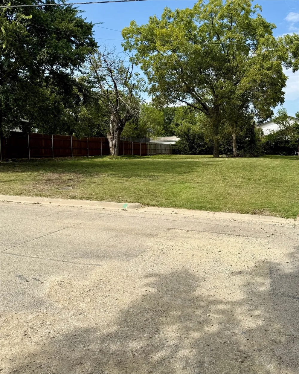 1102 W Erwin Avenue McKinney, TX 75069