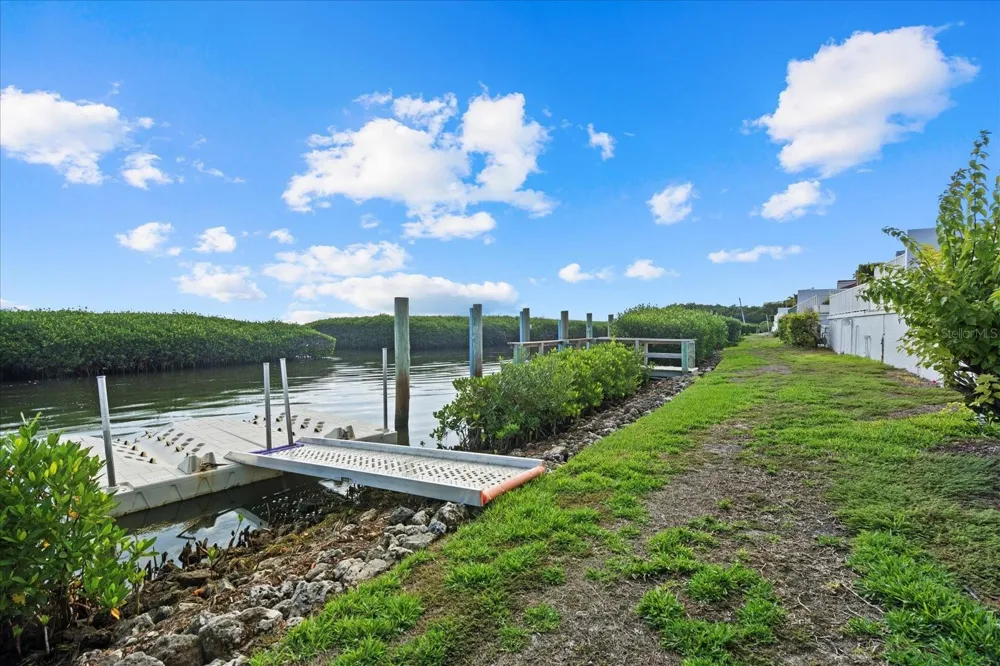 2254 HARBOUR COURT DRIVE Longboat Key, FL 34228