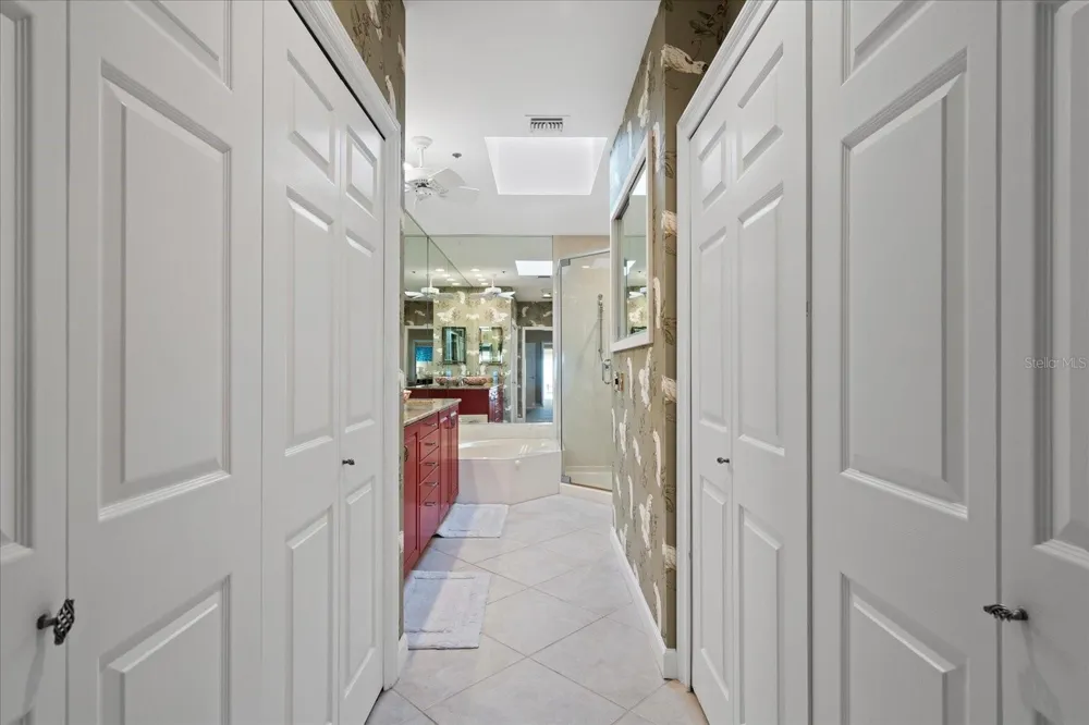 2254 HARBOUR COURT DRIVE Longboat Key, FL 34228