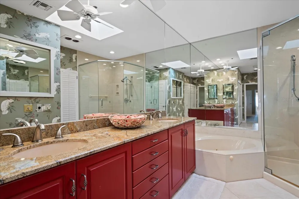2254 HARBOUR COURT DRIVE Longboat Key, FL 34228