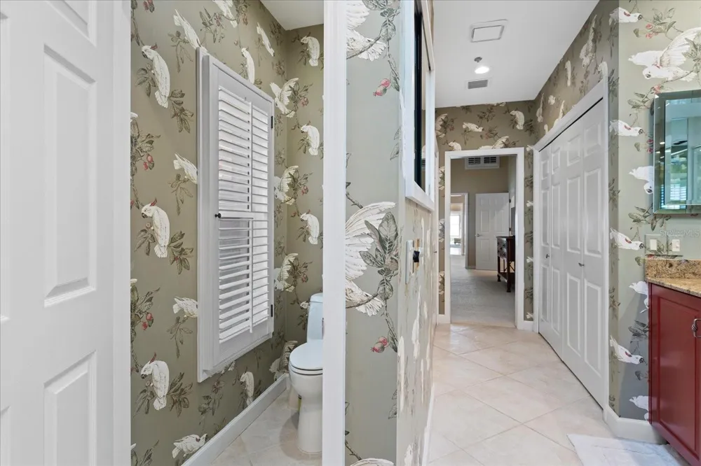 2254 HARBOUR COURT DRIVE Longboat Key, FL 34228