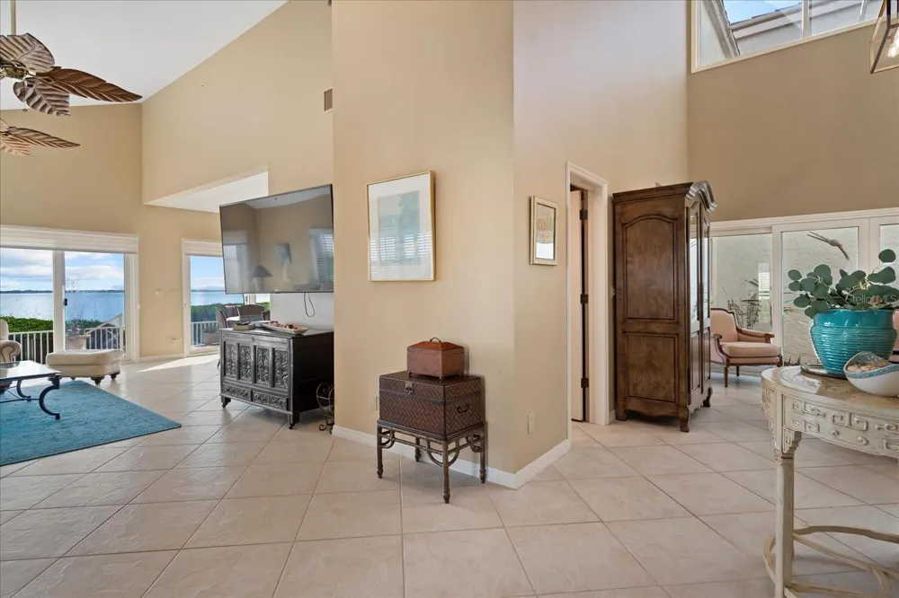 2254 HARBOUR COURT DRIVE Longboat Key, FL 34228