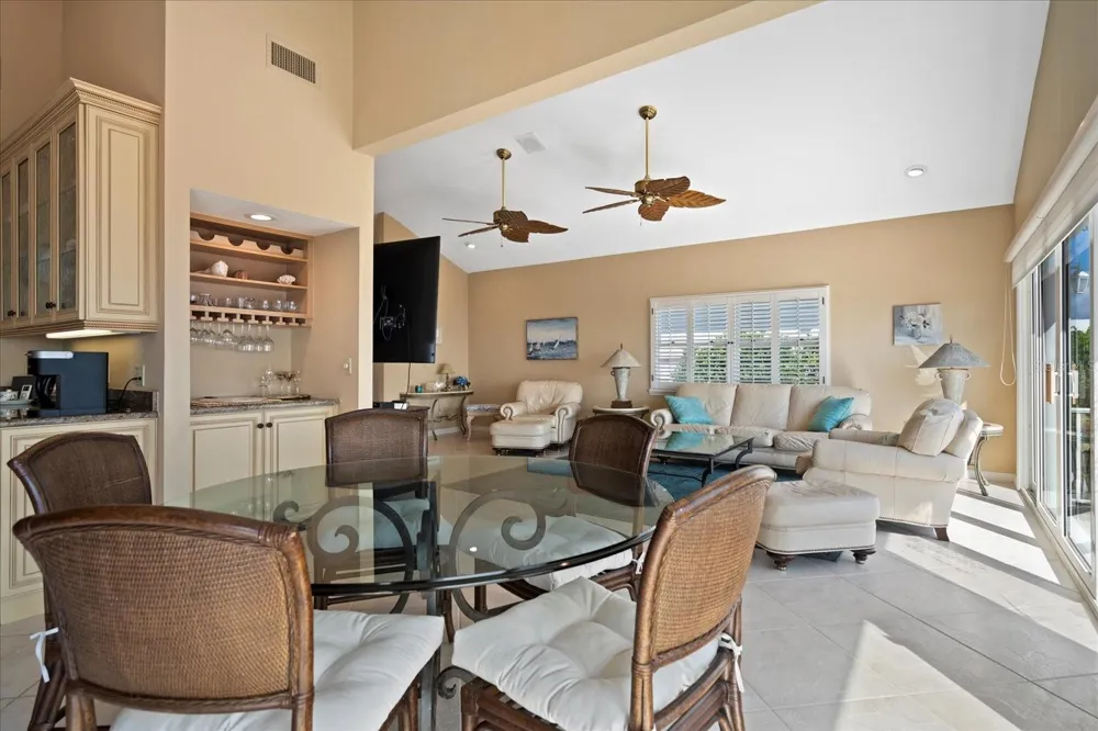 2254 HARBOUR COURT DRIVE Longboat Key, FL 34228