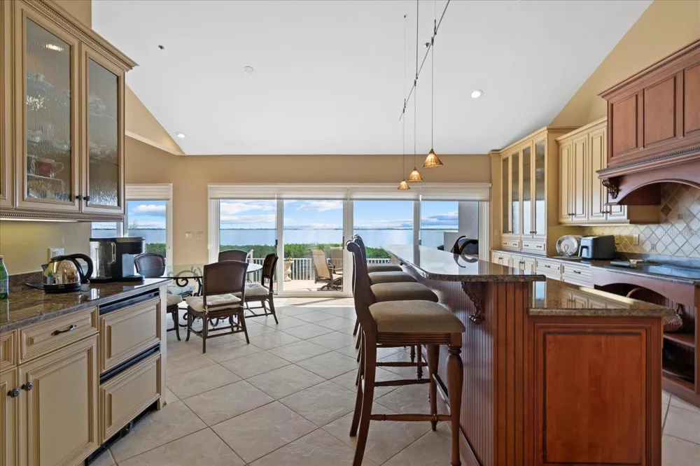 2254 HARBOUR COURT DRIVE Longboat Key, FL 34228